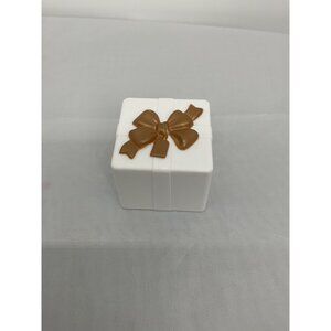 Fisher Price Little People Holiday Christmas Birthday Gift Box